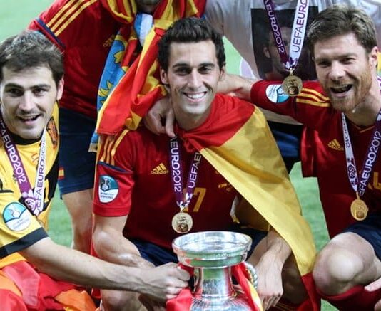 Como Keeping Tabs on Alvaro Arbeloa As Bayer Leverkusen Open Talks With Cesc Fabregas