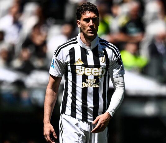Giorgio Chiellini confirms Dusan Vlahovic’s Juve exit as reported salary demands come out