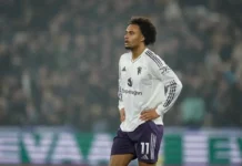 Juventus and Napoli Chase Manchester United Forward