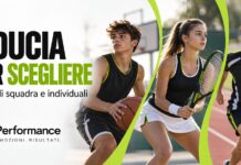 Tre adolescenti immaginari praticano basket, tennis e running. MB Performance: fiducia per scegliere.