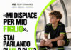 «Mi dispiace per mio figlio»: sconfitta, aspettative e crescita nello sport Giovane calciatore seduto dopo una partita con messaggio sulla sconfitta e la crescita