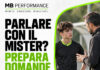 Parlare con l’allenatore: cinque domande concrete sul percorso di tuo figlio Giovane calciatore ascolta l’allenatore con il messaggio: parlare con il mister, prepara domande concrete.